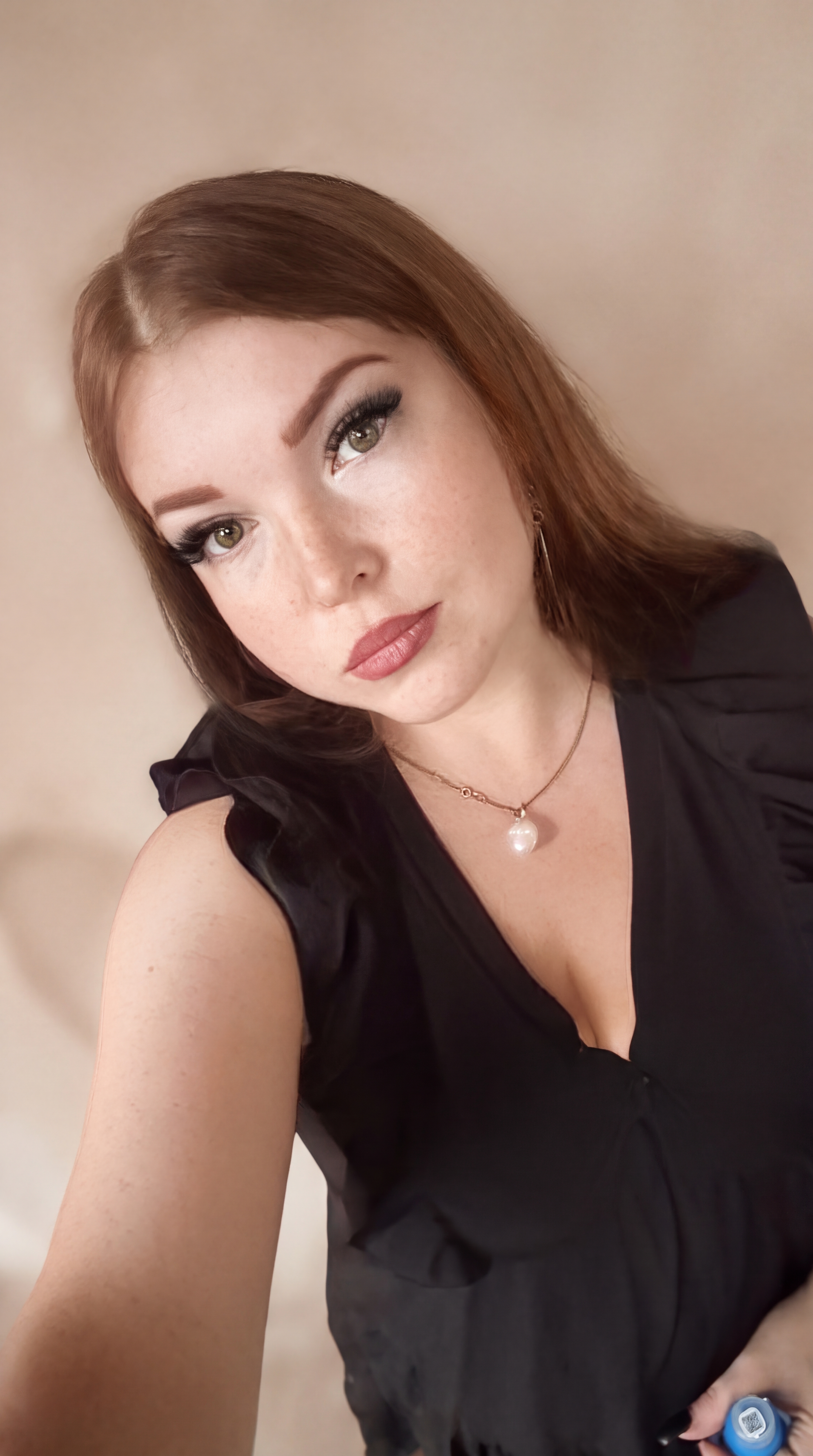 Эльвина — стилист по прическам